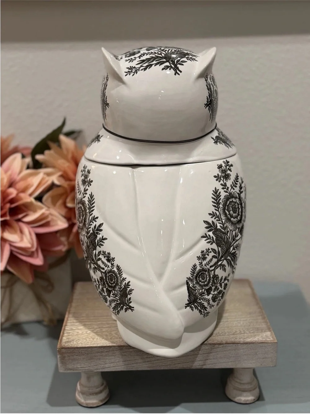 Spooky Street Owl Cookie Jar White Black Floral Toile Ceramic 78oz Halloween New